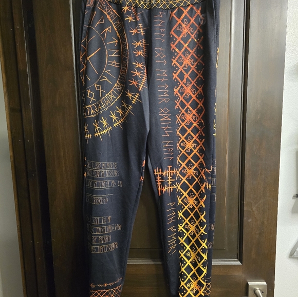 Men's Rune Joggers - Picture 2 of 2